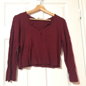 BURGUNDY WAFFLE KNIT CROP TOP